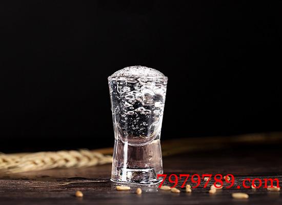 白酒 白酒
